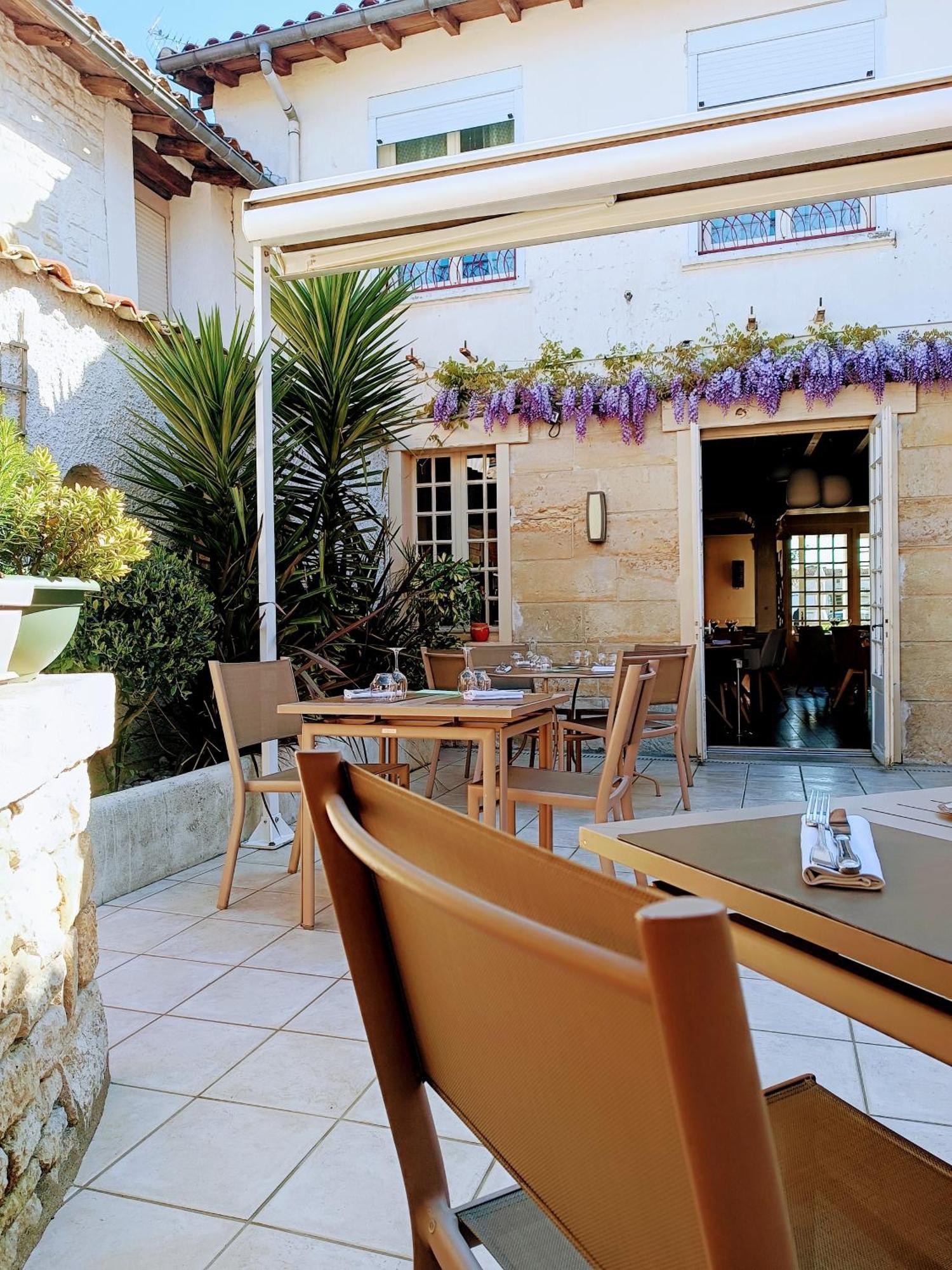 Logis Hotel Le Central Coulon Exterior foto